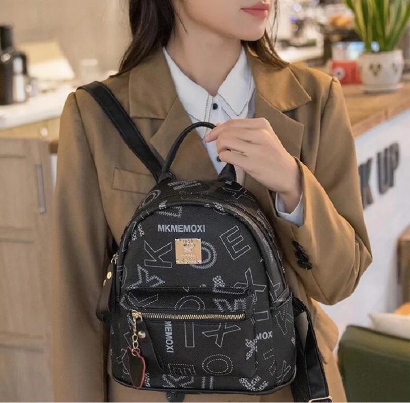 

2025 Luxury New Fashion Letter Designer Leather Trvael Small Backpacks Women's Multifunctional Shoulder Bags Totes Crossbody Bag