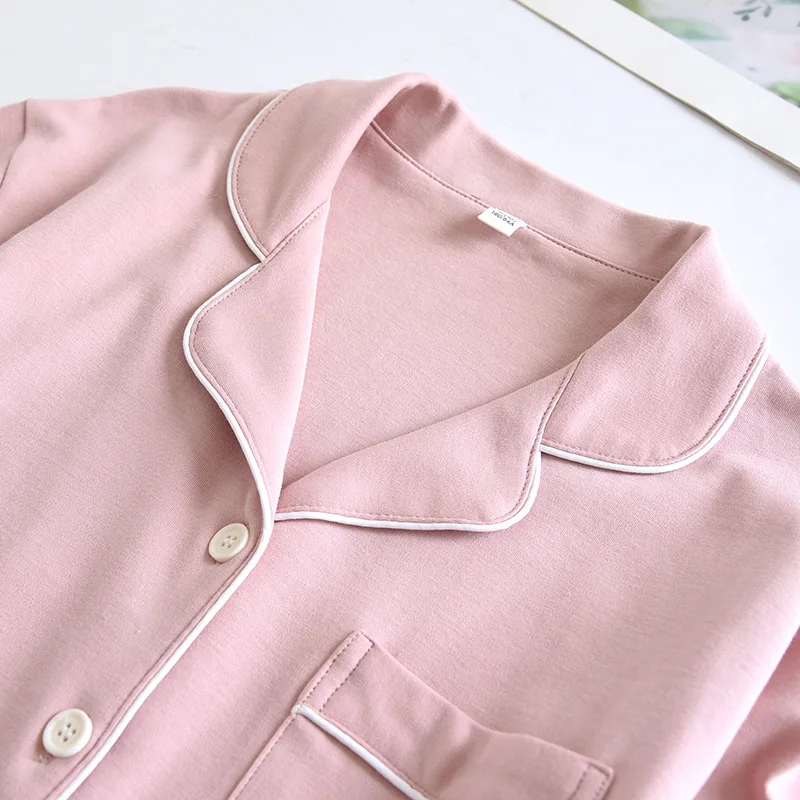 أطقم بيجامات دافئة مصقولة من القطن المحبوك 100% ملابس نوم نسائية ربيعية غير رسمية بأكمام طويلة بيجامات بسيطة بلون نقي