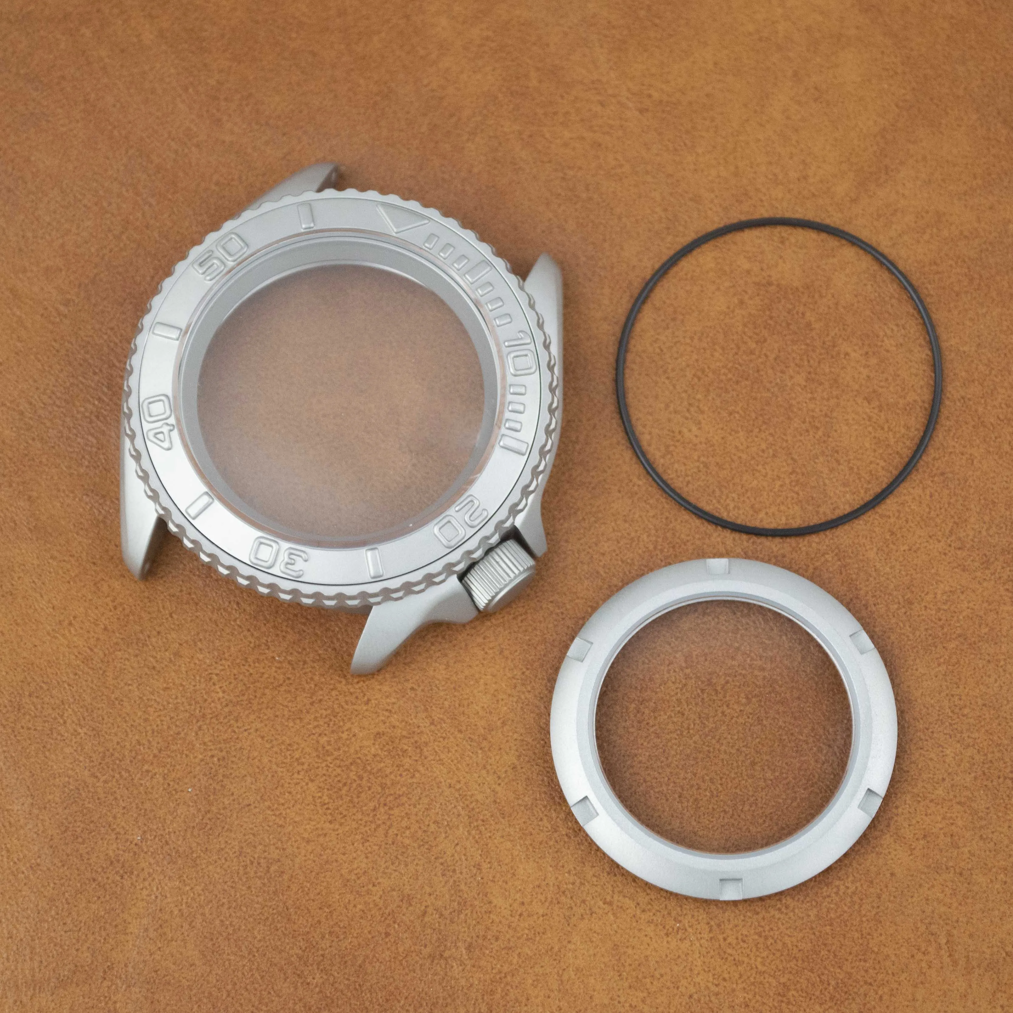 

42mm Men Watch Case Rubber Strap Sapphire Glass Waterproof For NH35 NH36 NH34 4R36 Movement Modified SKX007 28.5mm Dial