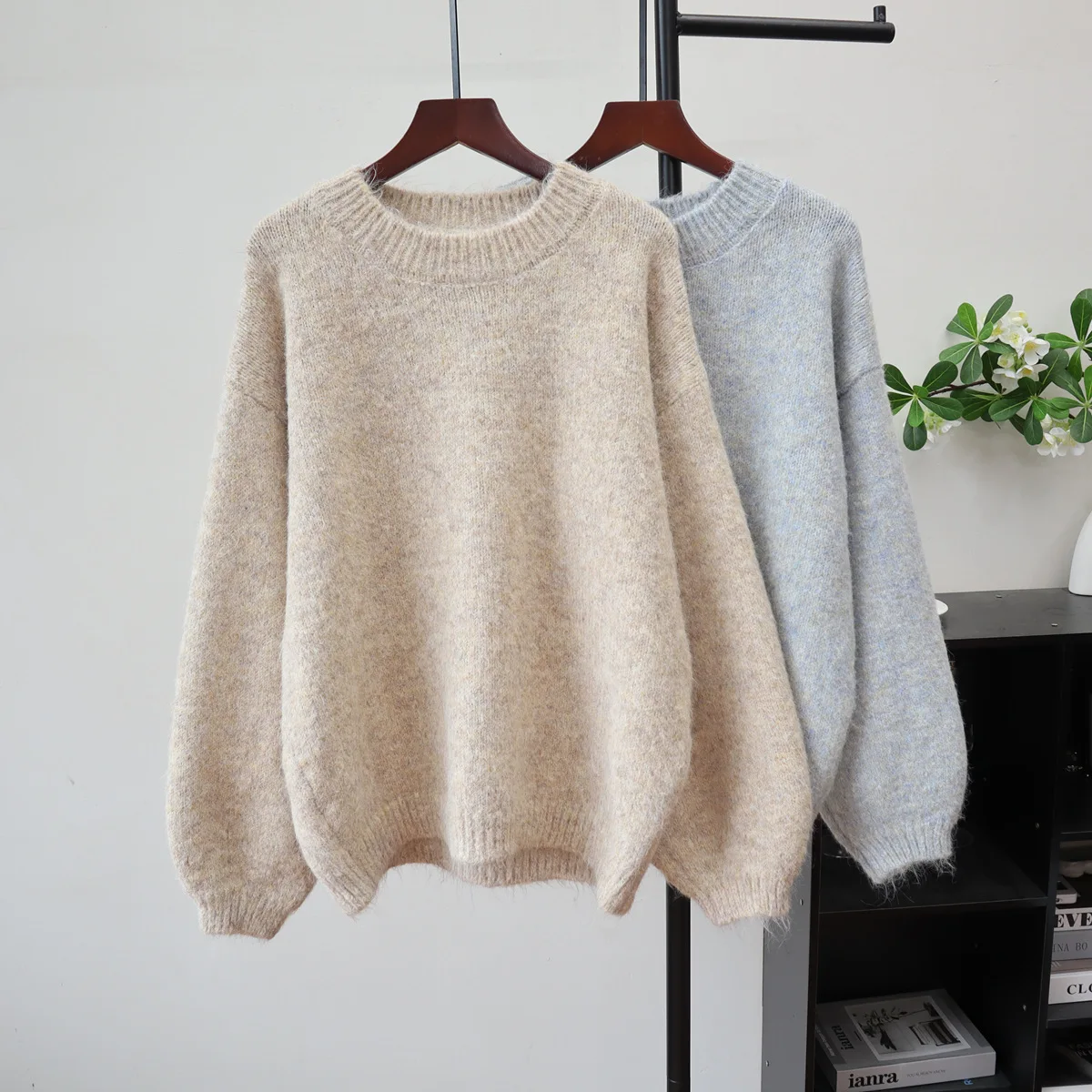 Sweater Rajut Wanita, Jumper Kerah Bulat Lengan Panjang Tebal Sedikit Elastis Longgar Kasual untuk Wanita Kantoran Musim Gugur Musim Dingin 2025