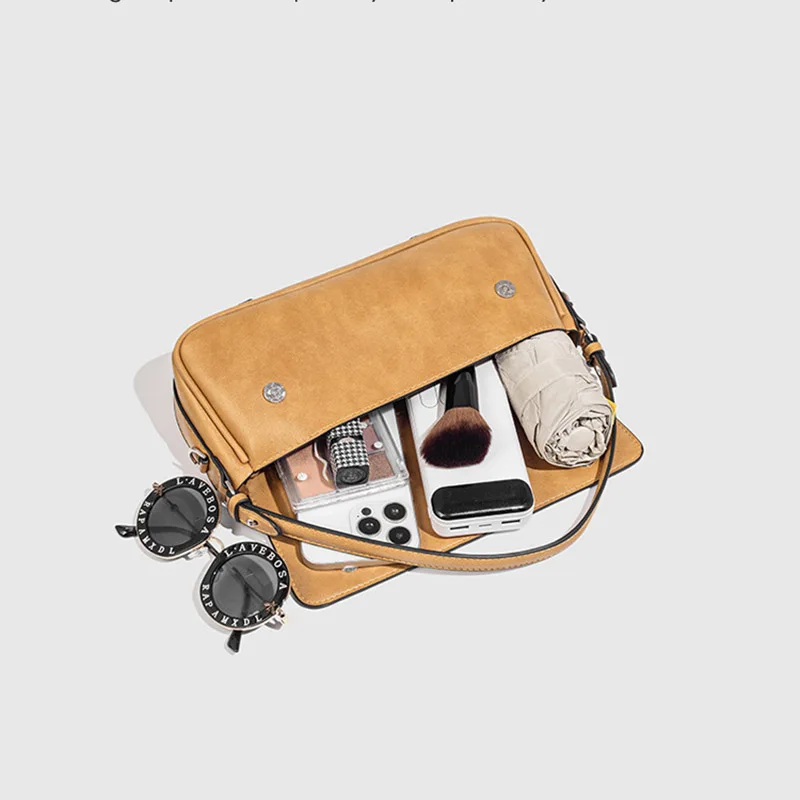 حقيبة يد نسائية صيفية جديدة مصنوعة من مادة البولي يوريثان حقيبة يد فاخرة بسيطة على طراز الشارع حقيبة مربعة صغيرة حقيبة الإبط مطابقة يوميًا #5