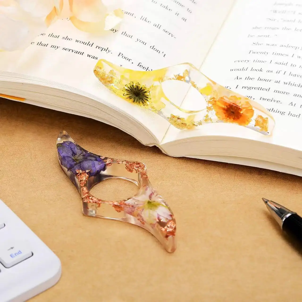 1PC Dried Flower Thumb Book Support Book Page Presses Holder Stands Bookmarks Office Supplies Book Thumb Holder School Office