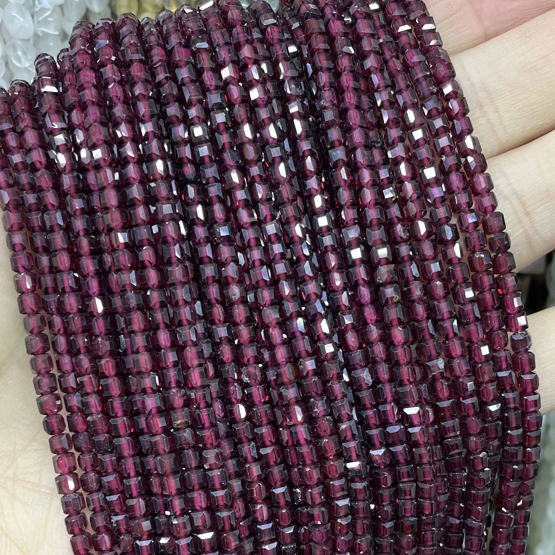 3X3MM Natural Stone Faceted Cube Red Garnet Square Spacer Beads For Jewelry Making Diy Bracelet Necklace  Accessories