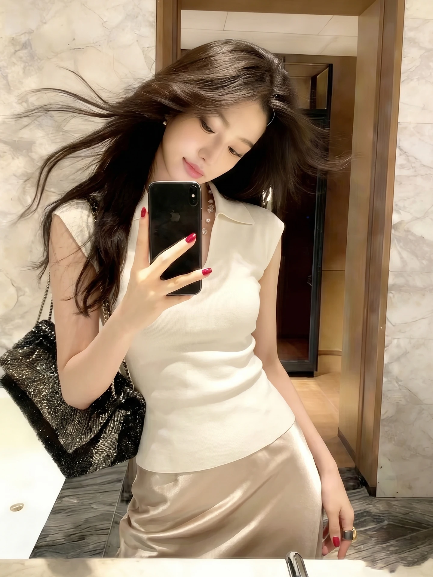 

Summer Soft Skin-friendly Knitted Pure Color Slimming Design Korean Style Chic Overhead Top Women's Silk Blend Fashionable T-...