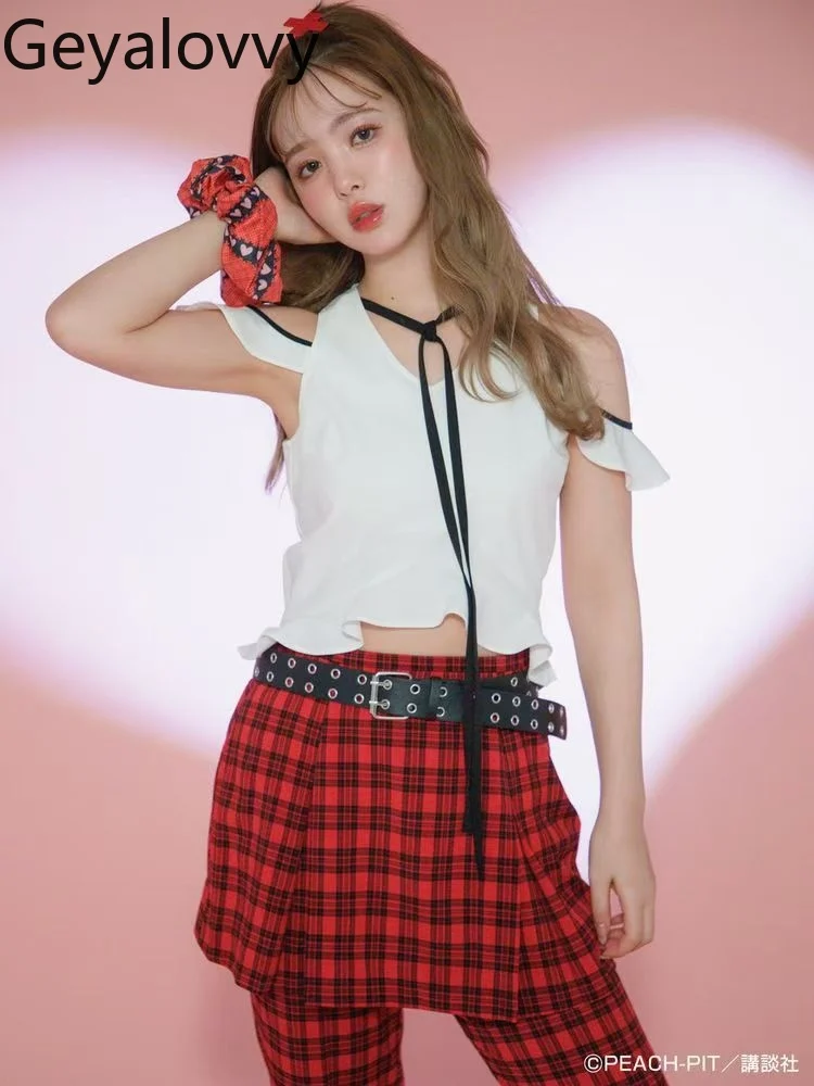 Set da tre pezzi in stile giapponese dolce e piccante, top a maniche corte con spalle scoperte e pantaloni a gamba larga a vita alta, gonna con lacci