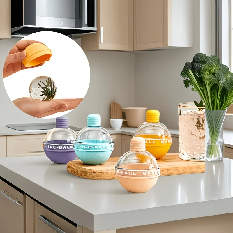 4-piece summer essential ice hockey mold set, light bulb-shaped, food-grade silicone ice maker for home use.