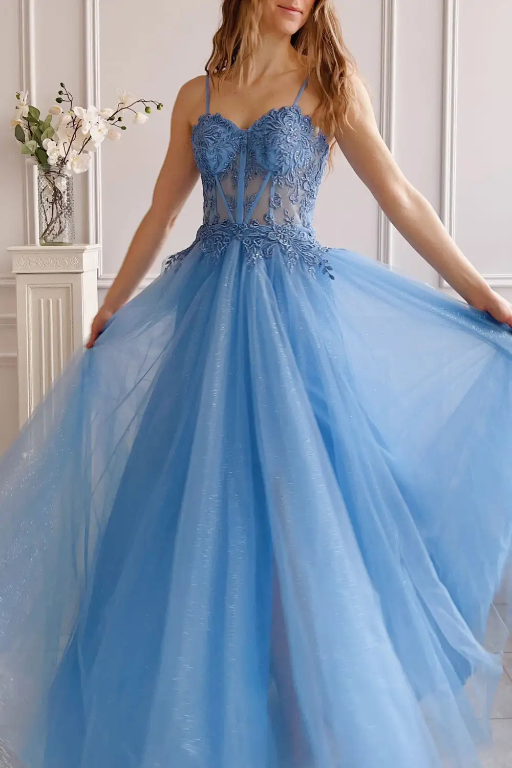 Sparkly Tulle Spaghetti Straps Prom Dresses Sweetheart High Slit Lace Up  Party Dress Exquisite Appliques Sequins Evening Gowns