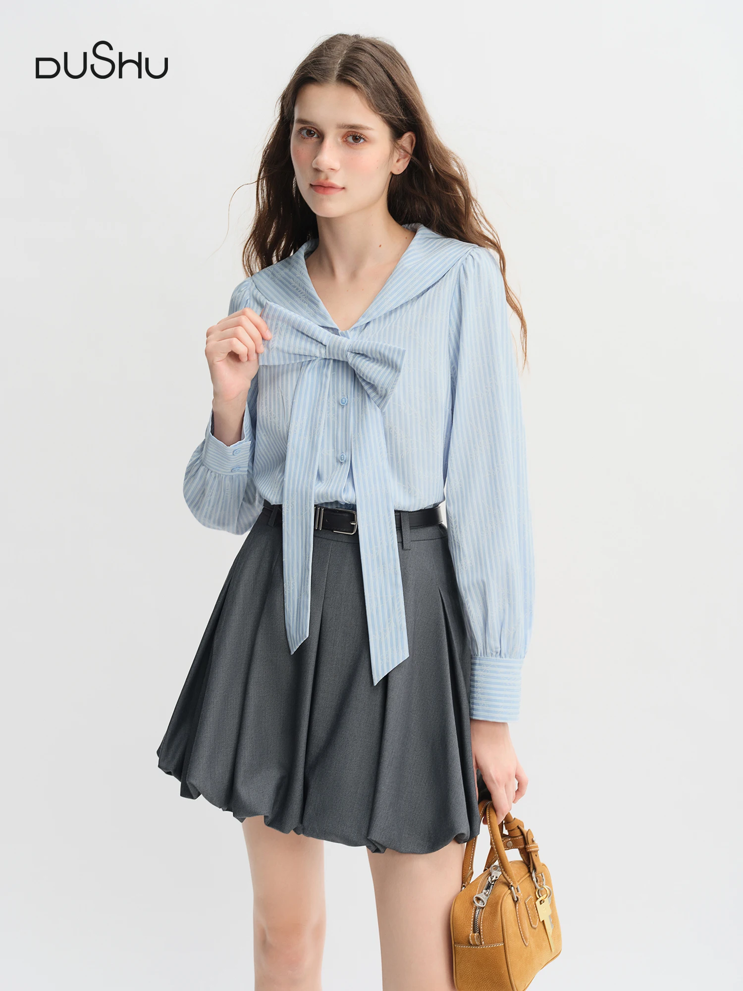 

DUSHU Plus Size Women's Navy Collar Bow-Decorated Striped Shirt Dress 2025 Autumn Collection Gentle Youthful Style 25DS83218