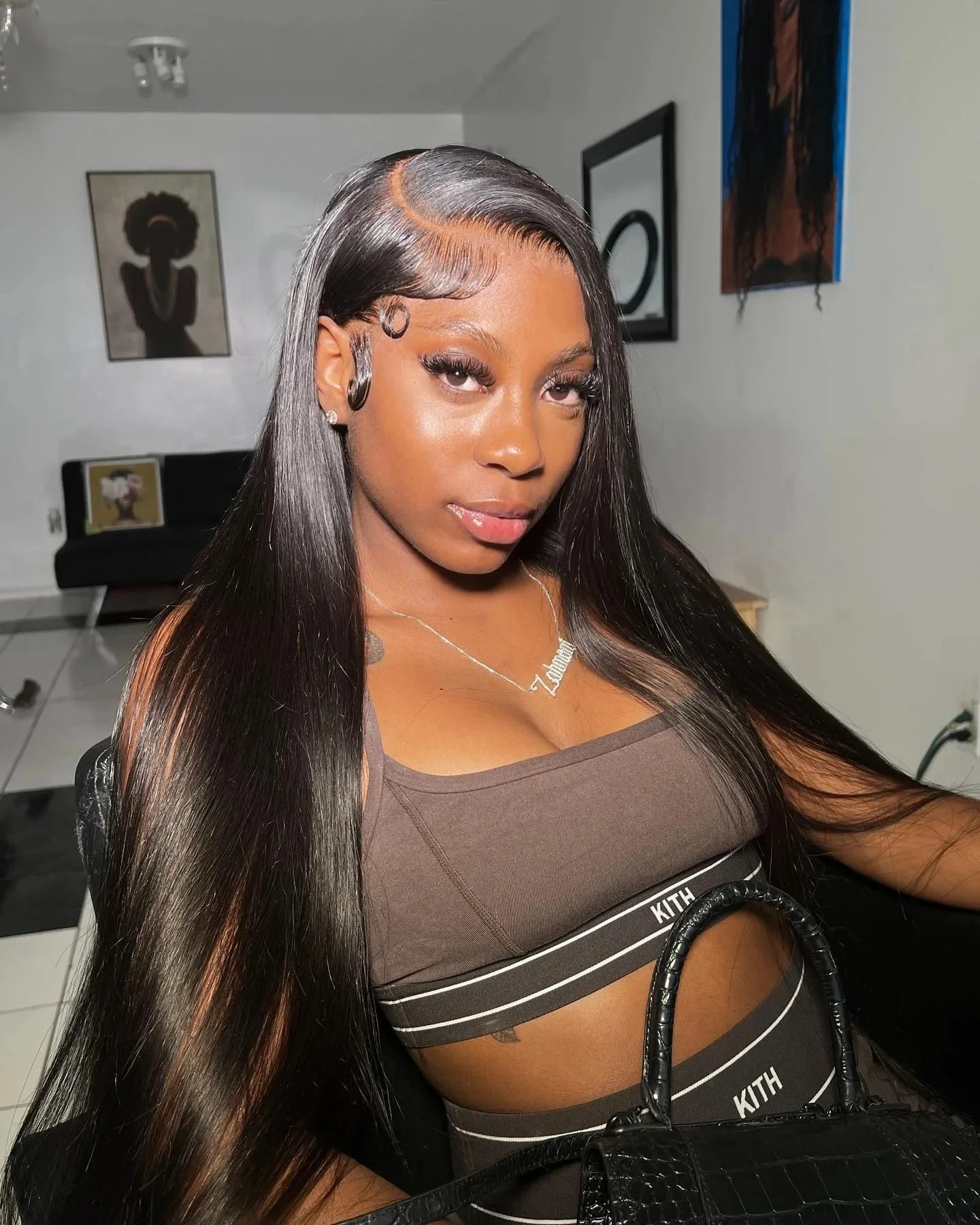 

44-дюймовый прямой парик фронта шнурка Полный парик человеческих волос для женщин Человеческие волосы 13x6 Прямые человеческие волосы Hd Парик фронтальной части шнурка