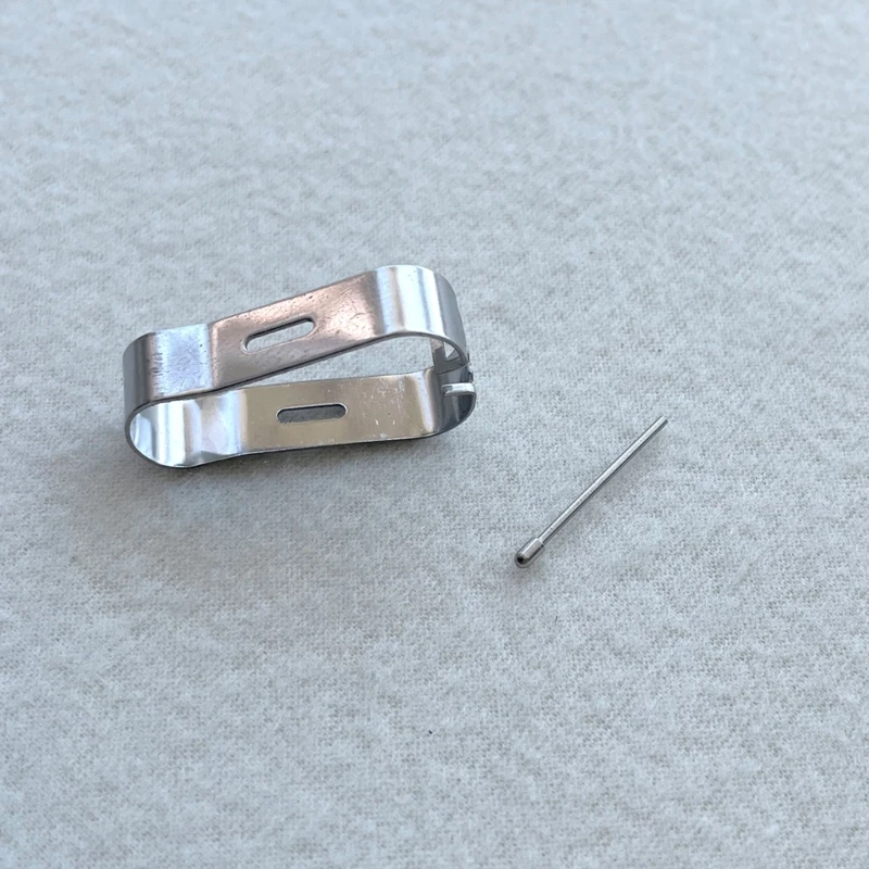 قطعتان من أقلام معدنية محمولة قابلة لإعادة التعبئة بطرف مستدير ومشبك آمن لملاحظة رائعة