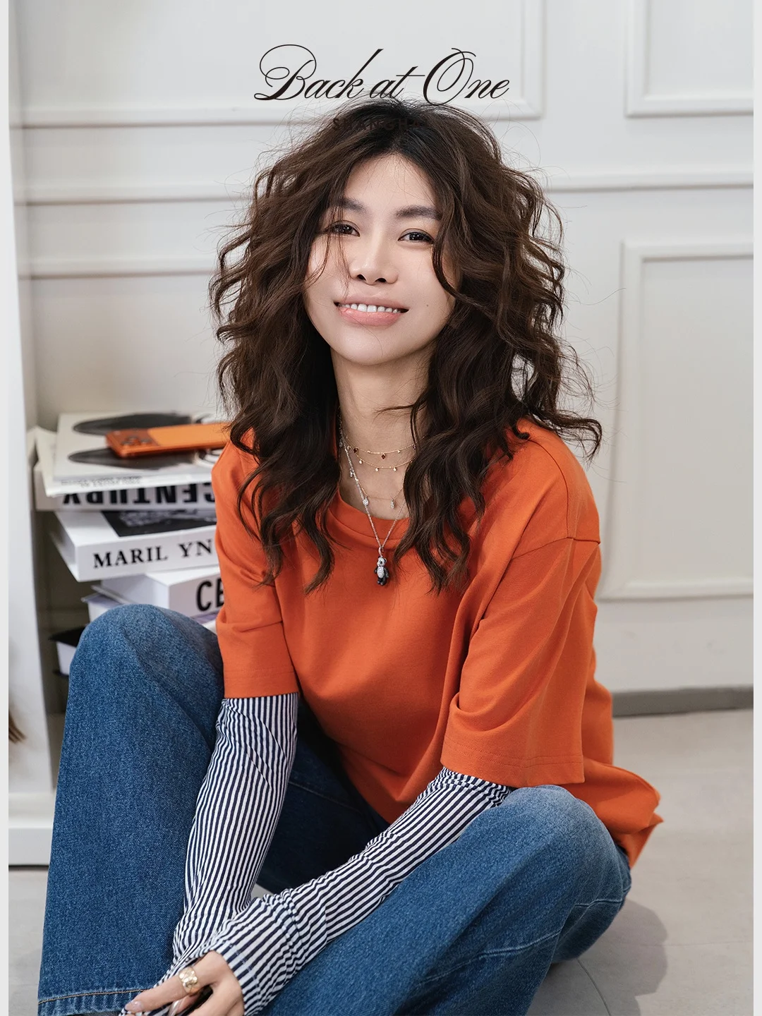 

Женская футболка Baatone Bright Sunset Orange: дышащая, с круглым вырезом, универсальная, быстросохнущая, комфортная, из смесового хлопка, с коротким рукавом