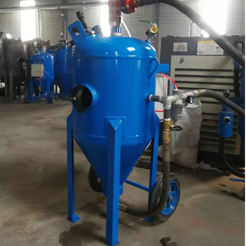Pressure Pot Sandblaster Wet Sand Blasting Machine Low Dust Tool For Rust Removal On Construction Site Steel Workpiece view 3