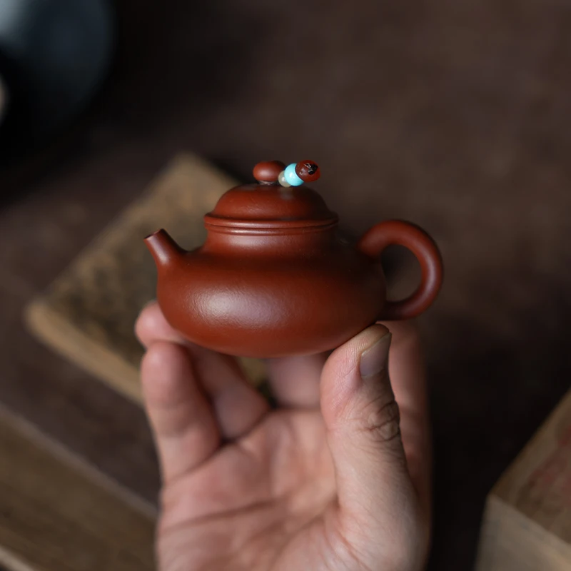 

Исинский горшок Zisha, Zhaozhuang Zhu Ni, маленькая милочка, мини-горшок Rongtian, портативный чайный сервиз около 65CC, питьевой для одного человека