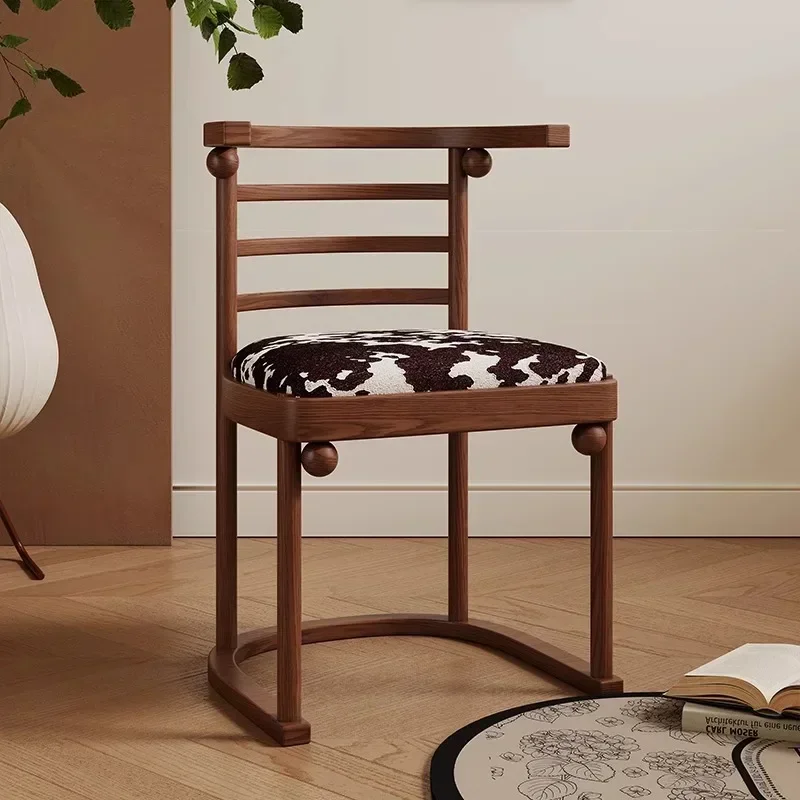Medieval French retro solid wood dining chair, family homestay backrest leisure chair