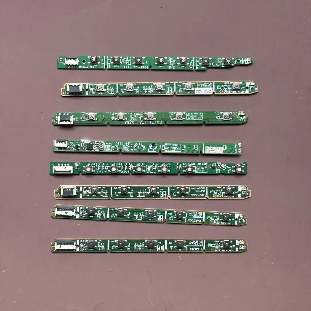 

Панель кнопок включения/выключения монитора 0171-4471-0213 0171-1781-3095/3094/3093/2652/0263/0600 0171-1741-1082 0171-1771-2683