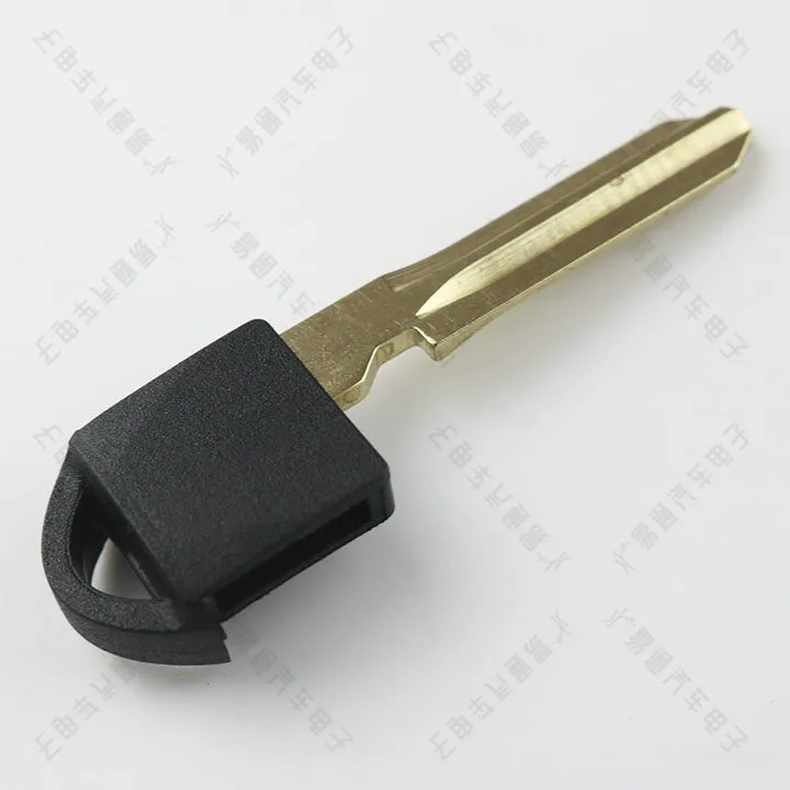 Smart card is suitable for nissan mechanical small key for nissan black rubber handle smart card small key