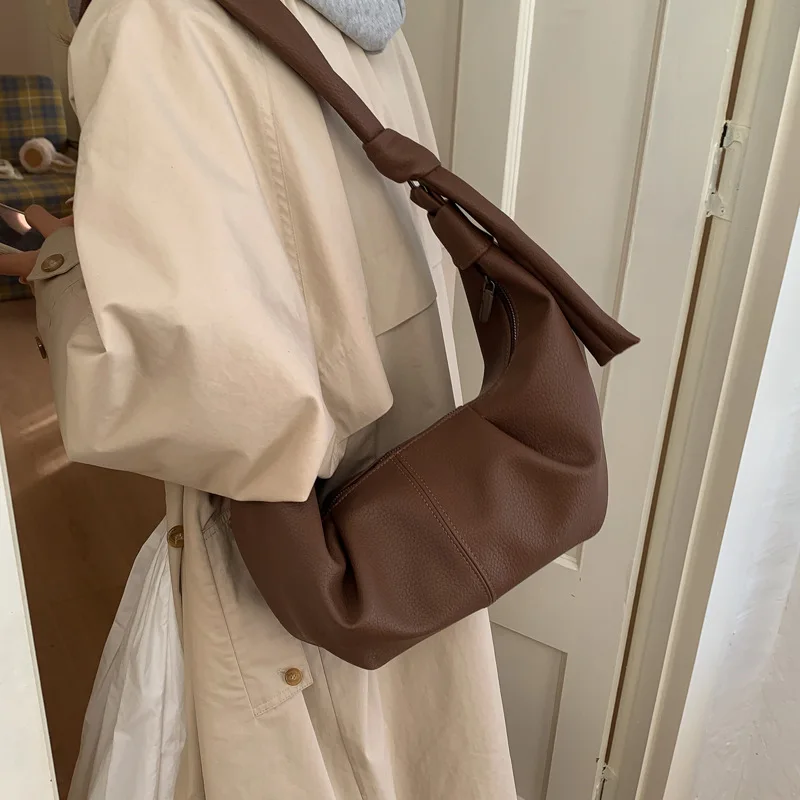 

Retro Large Capacity Pleated Bag Women's 2026 New Casual Trend Shoulder Dumpling Bag Korean Style Crossbody Bag
