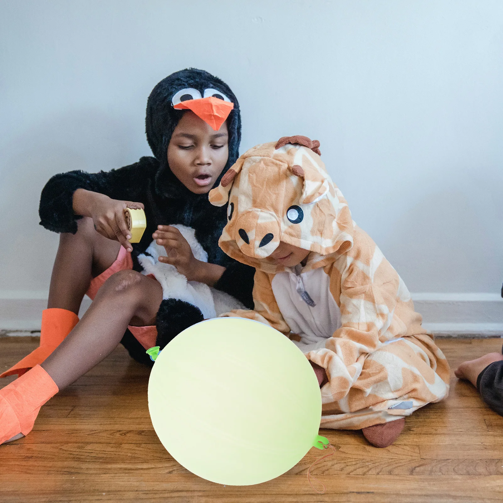 

10Pcs Balloons Bright Neon Colors with Stretchy Handle for Kids Birthday Fun Hand-Eye Coordination Activity