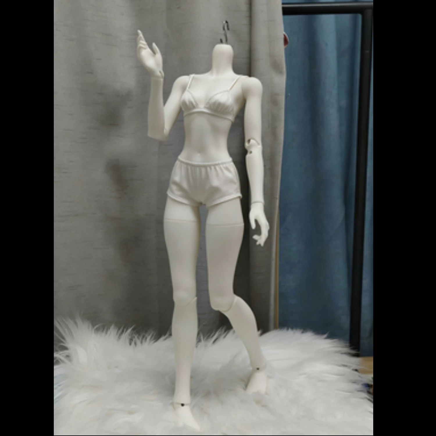 

1/4 BJD Doll Body Resin DIY Girl No Makeup Doll Body Collectible Toys