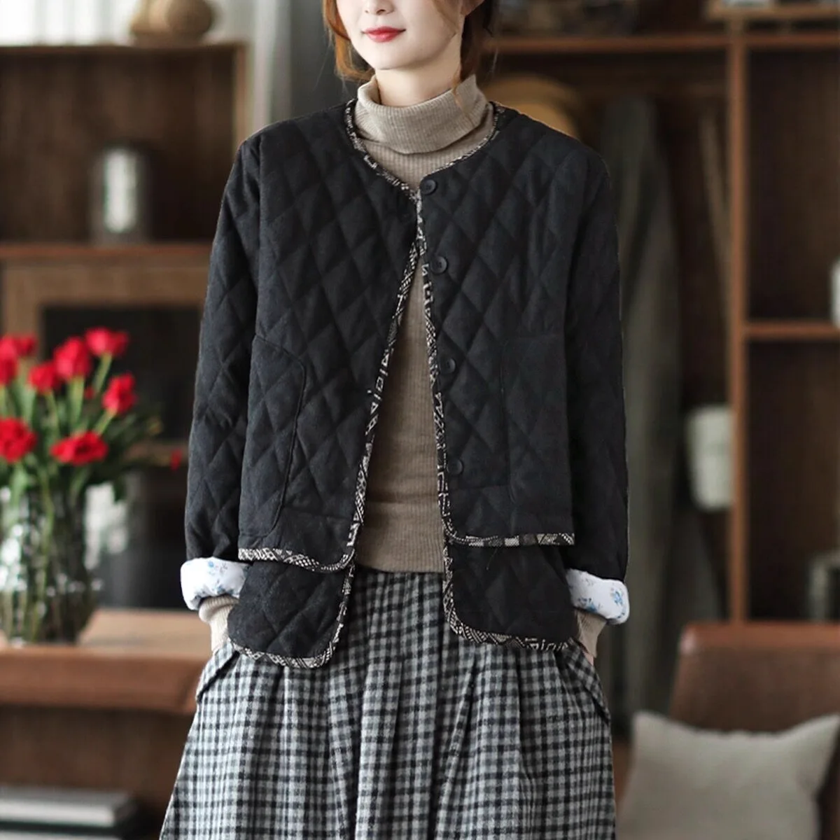 

Vintage Ethnic Style Women's Short Padded Coat, Retro Quilted Jacket for a Chic Bohemian Look