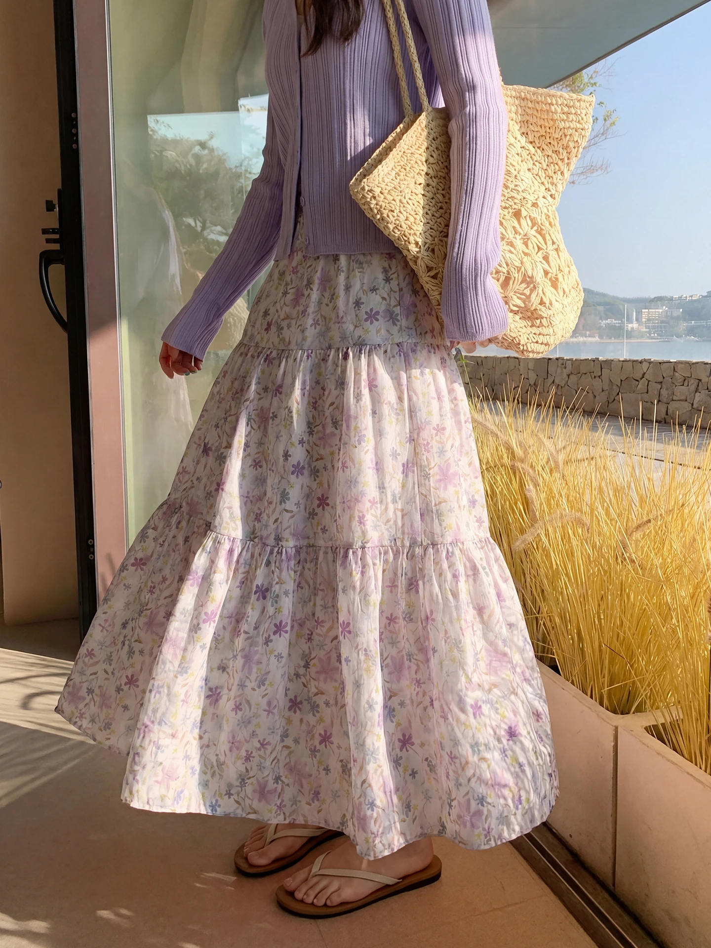 

Потрясающая фиолетовая юбка миди А-силуэта с цветочным принтом, женская, праздничный стиль, с завышенной талией, нежная, для ранней весны, красивое платье