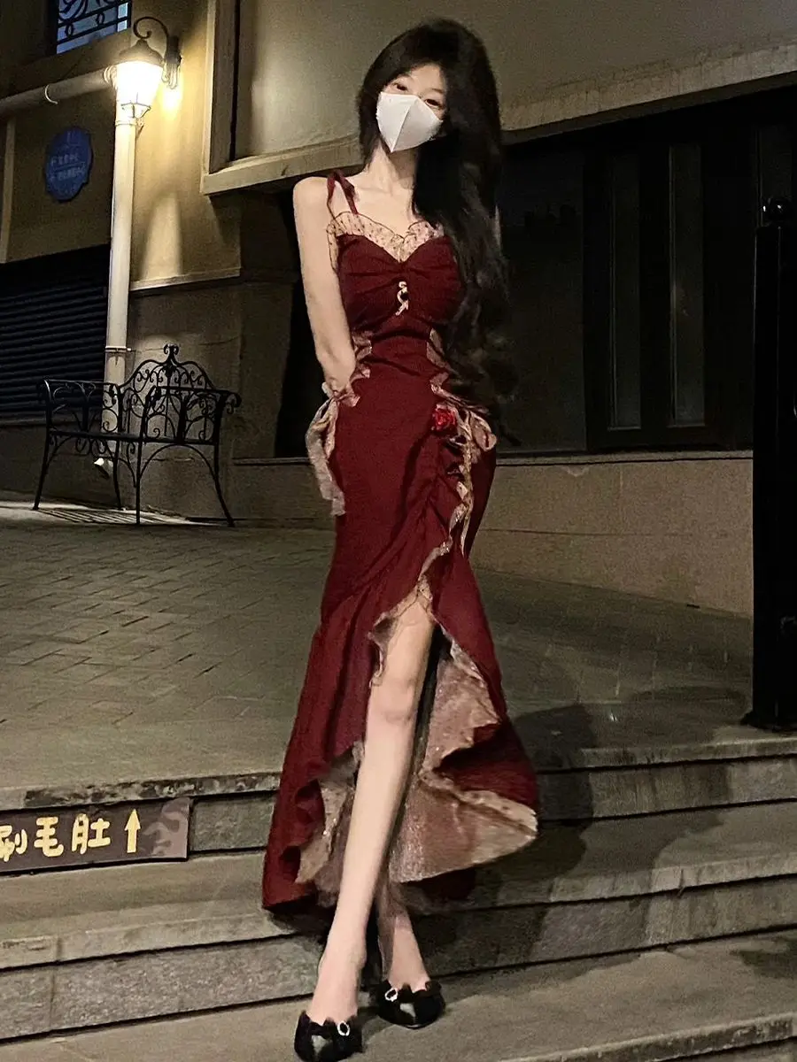 

Autumn-Winter New Arrival: Vintage, Pure-Desire Spliced Wine Red Suspender Dress - Spicy Girl Style, Bodycon, Sexy with a Slit