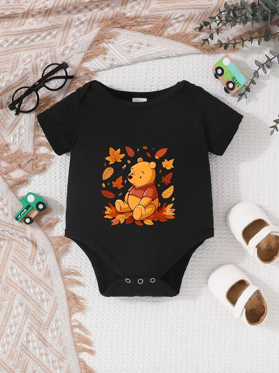 

【Officially Authorized】 Disney "Winnie the Pooh" Baby triangle onesie: Autumn Leaves Cozy Print, Soft Comfortable Fabric