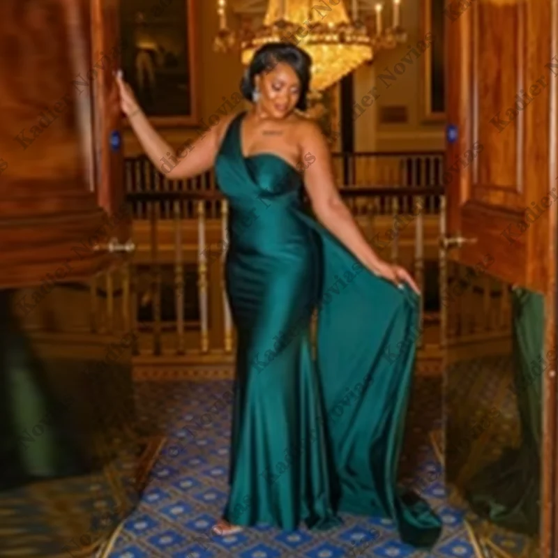 Hot Pink Long Mermaid Bridesmaid Dresses With Side Skirt Sexy One Shoulder Cheap Satin Party Gowns for Wedding Customized