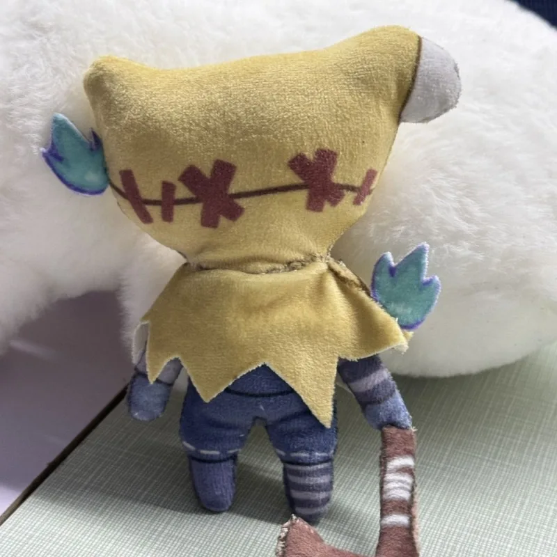 Anime Game Identity V Cosplay Axe Boy Robbie Weißer bezaubernder bedruckter Körper Niedlicher 10 cm Rucksack-Anhänger Plüsch-Schlüsselanhänger Geschenke