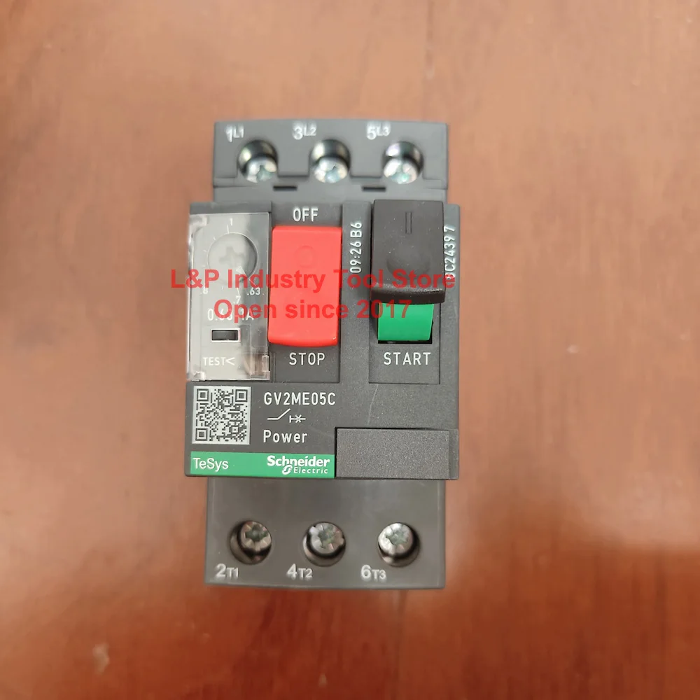 

Новый оригинальный автоматический выключатель защиты двигателя Schneider Electric GV2-ME05C GV2ME05C 0,63-1A, кнопка 3P, термомагнитный тип