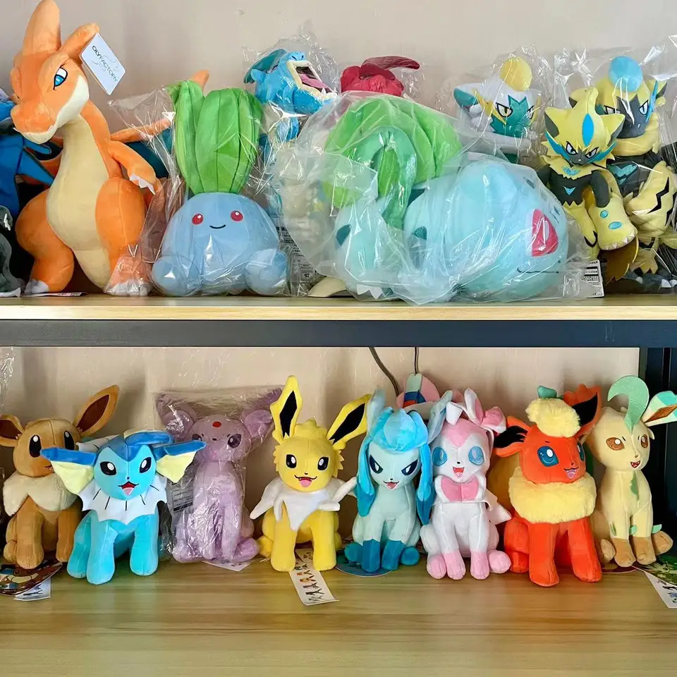 ポケモン ヴィクトリーベル フシギダネ グルーム人形 3 色チコリータ