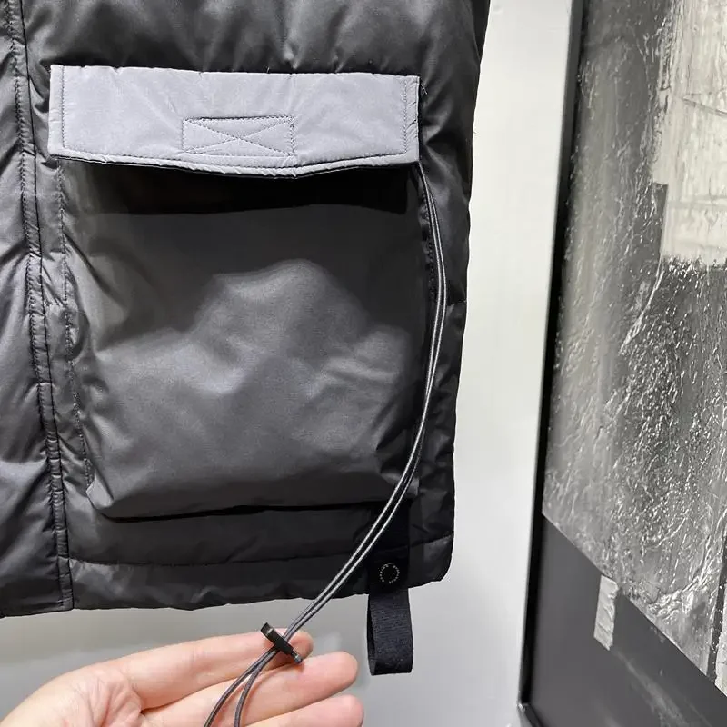 New Down Vests Women Winter Warm Thick Sleeveless Jacket Parkas Loose Waistcoat Stand-up Collar Puffer Jacket Men Clothes