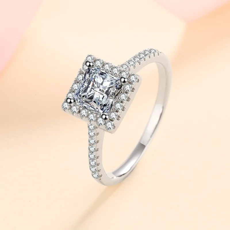 AZ346-J Lefei Fashion Luxury Trend Classic Moissanite Diamond-set Sqaure Princess Ring Women 925 Silver Party Jewelry Charm Gift