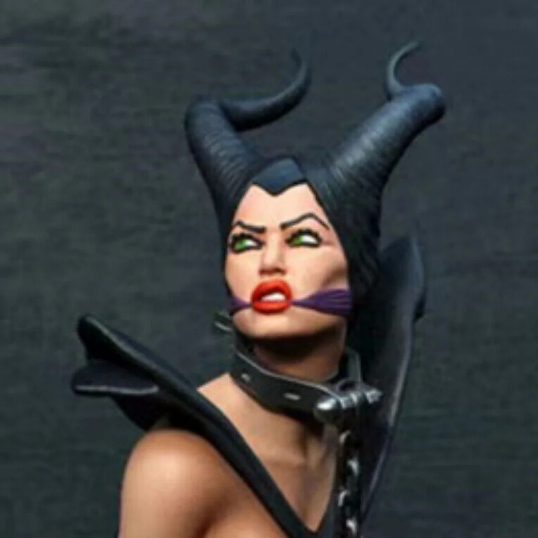 

1/24 Scale Resin Figure Assemble Model Kit The kidnapped queen Nsfw Unassembled and Unpainted 3D printing DIY toy 728