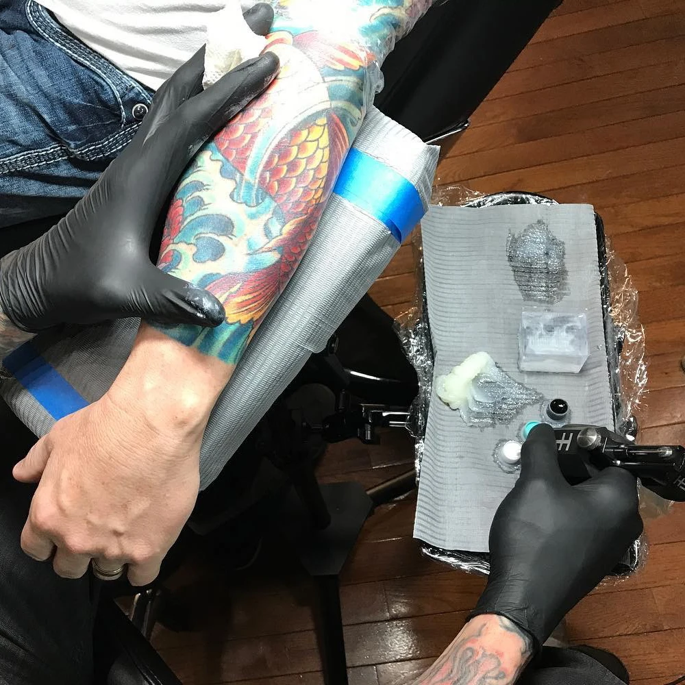 حصيرة طاولة للاستعمال مرة واحدة، حصيرة تنظيف الوشم 50 قطعة/الحقيبة طبقة من الورق المرفق بالفيلم البلاستيكي المعزول، استوديو الوشم JZ #3