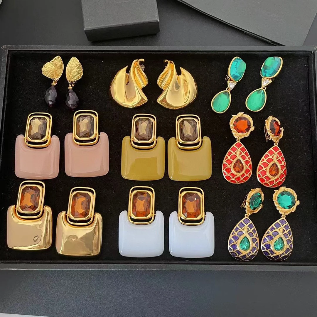 

Hot Europe America Vintage Large Fashion Designer Earrings Ear Clip Women Top Quality Jewelry Party