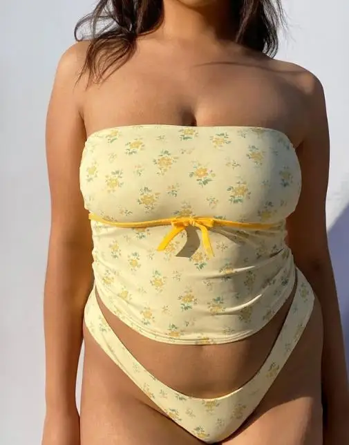 

Y2K Sexy Strapless Shorts Vacation Two-Piece Set, Summer Beach Flower Print Strapless Top and Low Waisted Triangle Pants Set