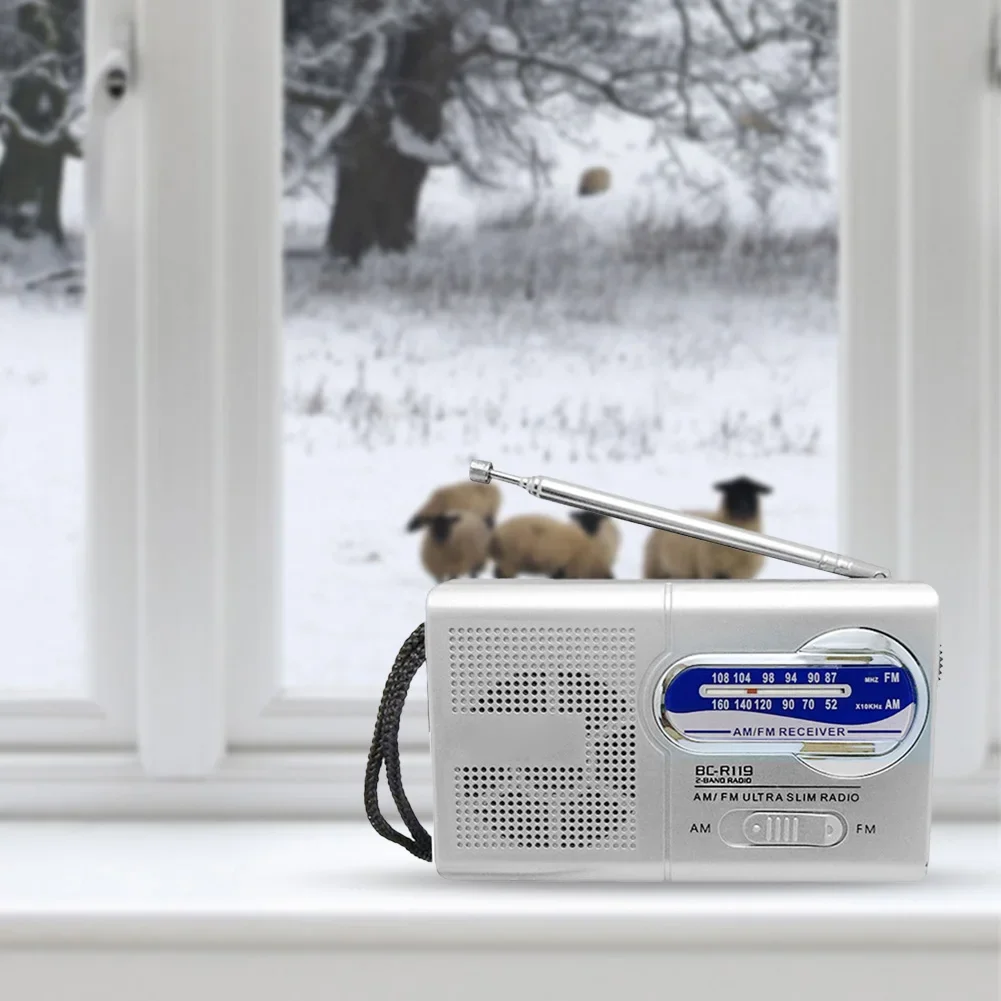 Mini Vintage Radio AM FM-radio op batterijen met telescopische antenne Beste ontvangst Draagbare radiocadeaus voor senioren Ouderen