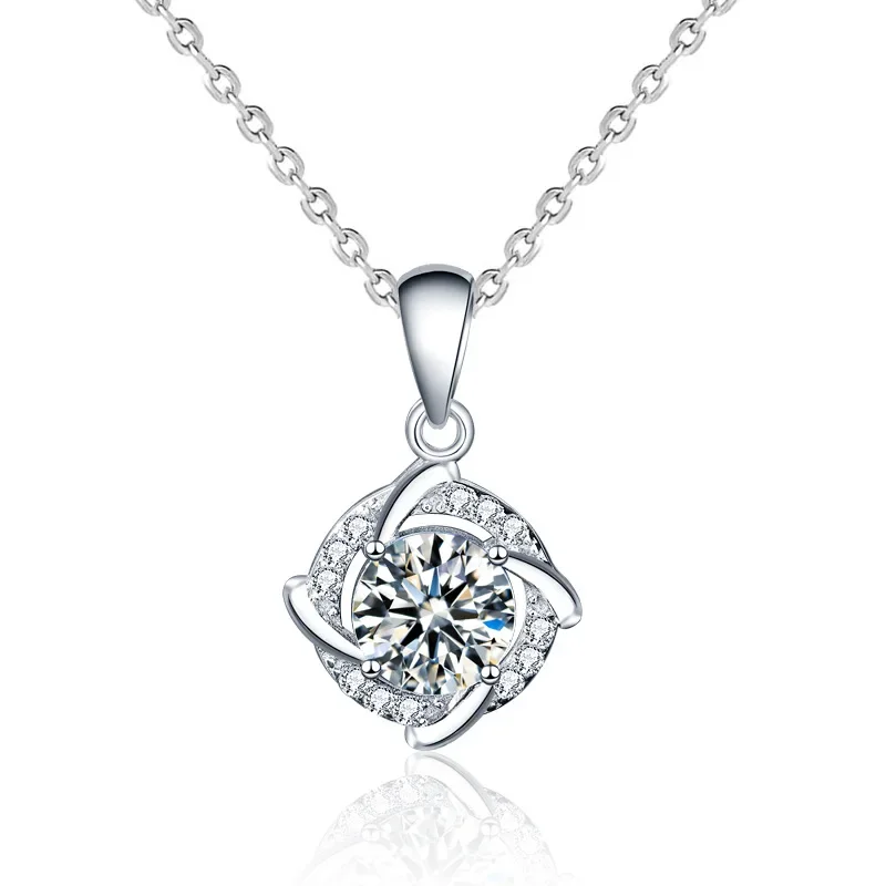 Light luxury fashion 925 sterling silver moissanite necklace for women