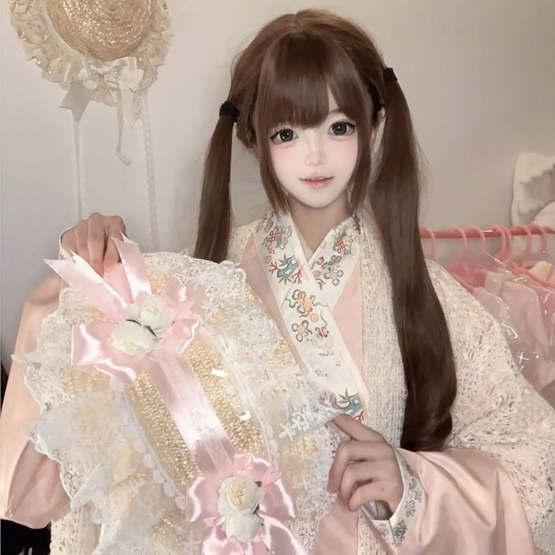 

Соломенный чепчик Лолиты в викторианском стиле с цветочными кружевными деталями, солнцезащитная шляпа, романтическая эстетичная голова Cottagecore