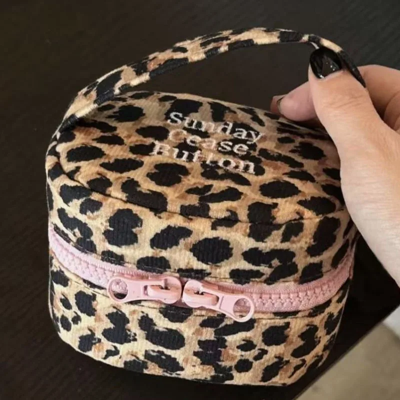 

Retro Leopard Print Women Makeup Bag Waterproof Vintage Cosmetic Case Small Travel Organizer Portable Toiletry Pouch Women Girls