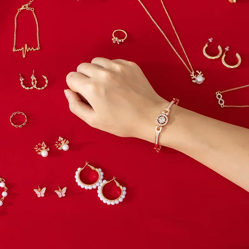 عيد الميلاد العد التنازلي تقويم القدوم فتاة سوار 24 يوما هدية صندوق عطلة مفاجأة DIY مجوهرات إبداعية سحر صنع عدة