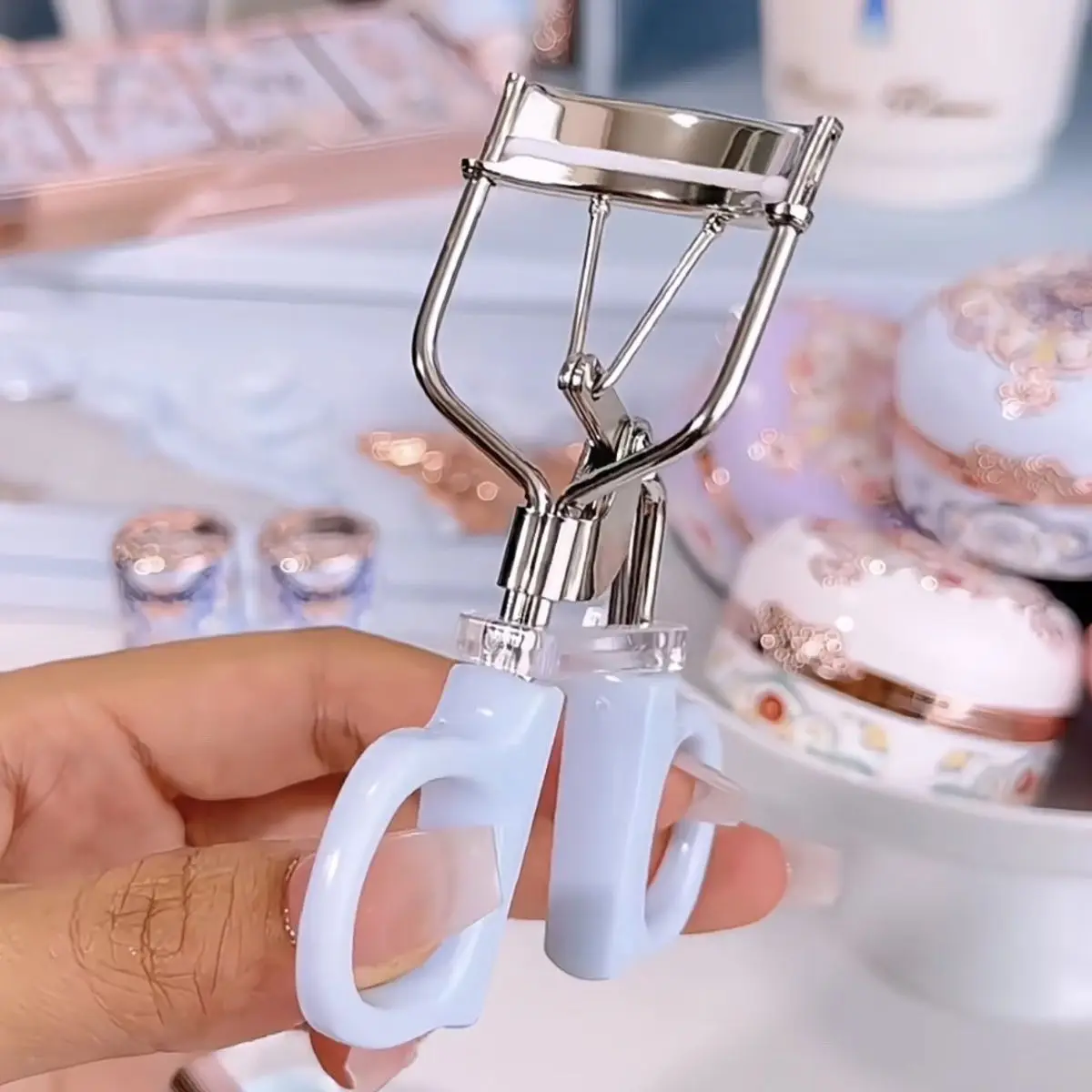 Flower Knows Butterfly Cloud Shoulder Series Eyelash Curler Lengthens and Curls Natural Cosmetic Clip Makeup Tools