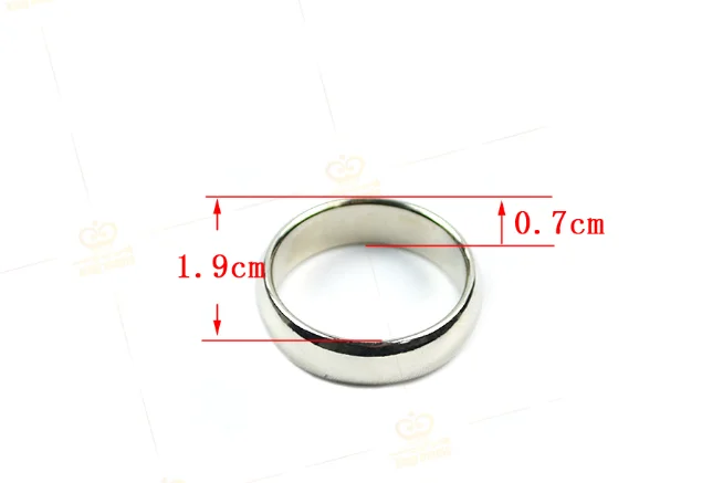 Silver Cambered PK Ring Strong Magnetic Ring PK Ring Magic Tricks Finger Decoration Magician Accessory Close Up Stage Gimmick