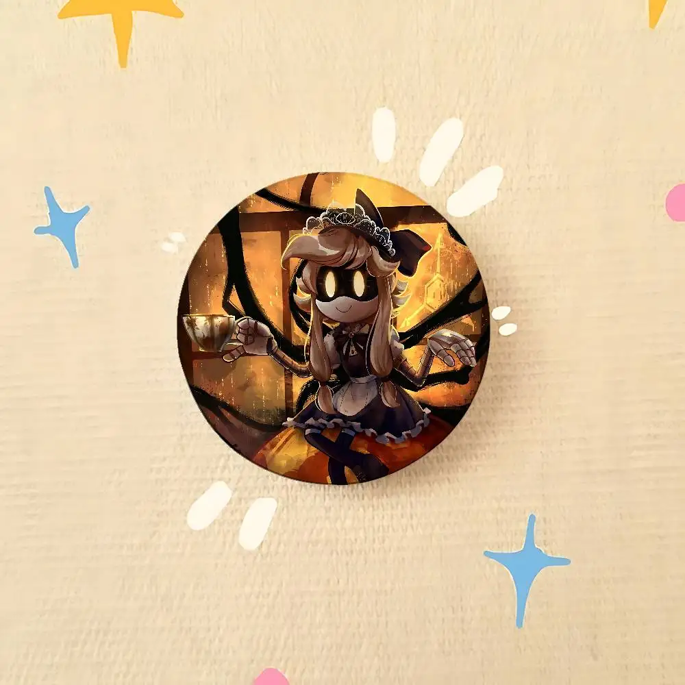 لعبة M-القتل طائرات بدون طيار N V J شارات زر PinsBrooch الإبداعية مضحك يقتبس شارة الملابس على ظهره مجوهرات هدية للأطفال الأصدقاء