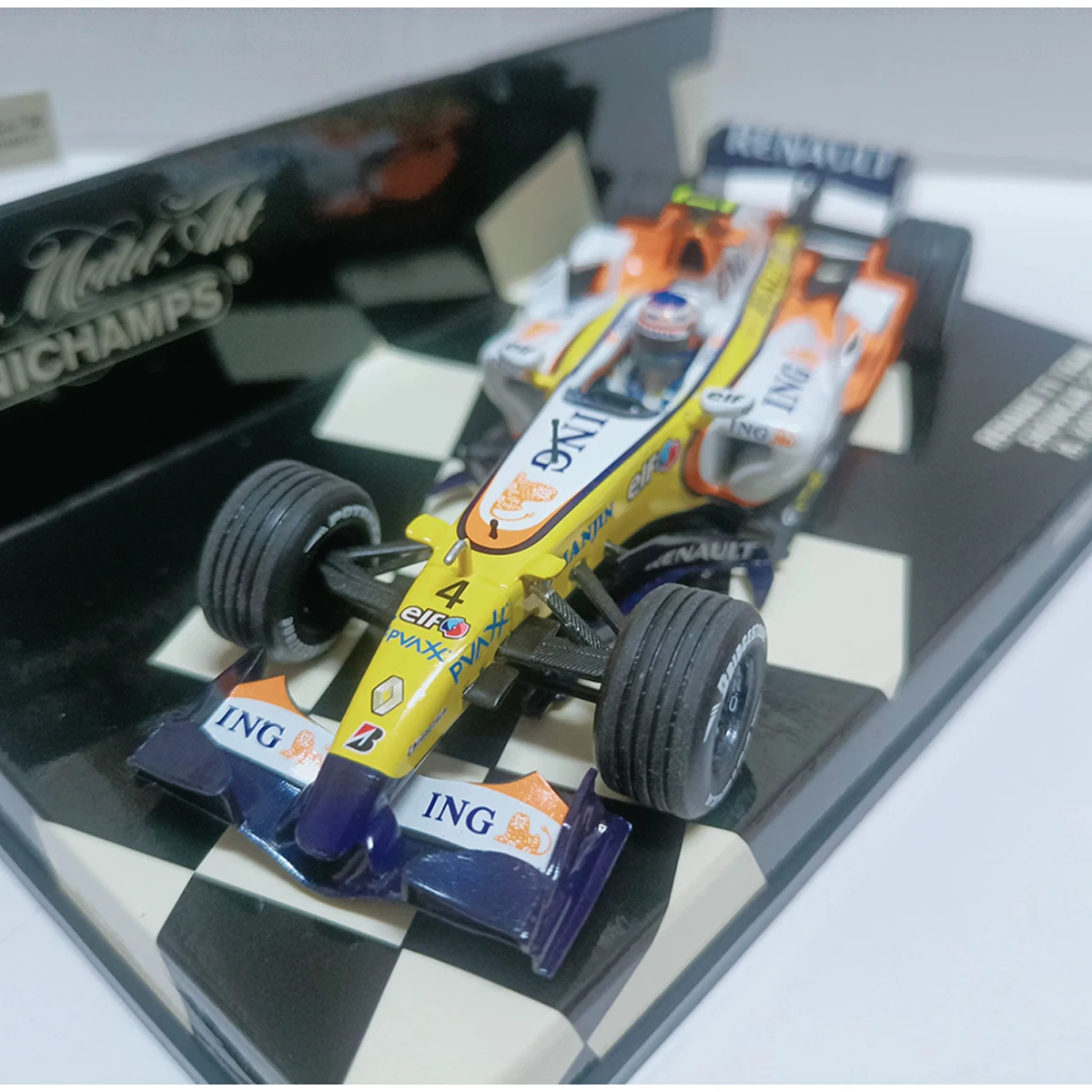 modele-de-voiture-de-collection-renault-f1-team-showcar-2007-en-alliage-moule-sous-pression-echelle-1-43-jouets-modeles-classiques-nostalgie-cadeaux-pour-adultes-souvenirs-presentation-statique