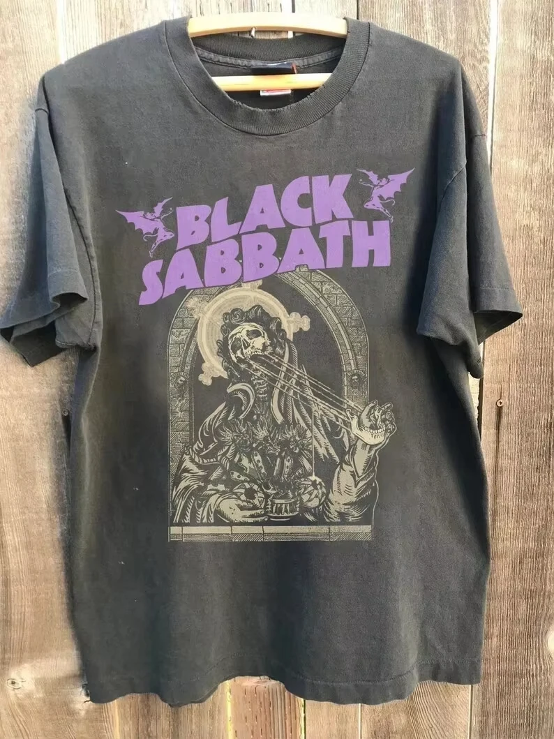 Vintage Black Sabbath T-Shirt Cotton and Breathable Short Sleeve Summer Men's and Women's Loose and Breathable T-shirt Top