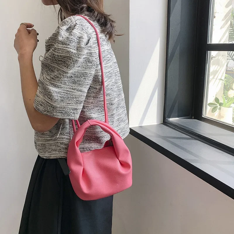 Hand-pleated Summer Texture Bag New Fashion Handbag Shoulder Bag Bag for Women WOMEN SOFT High Quality