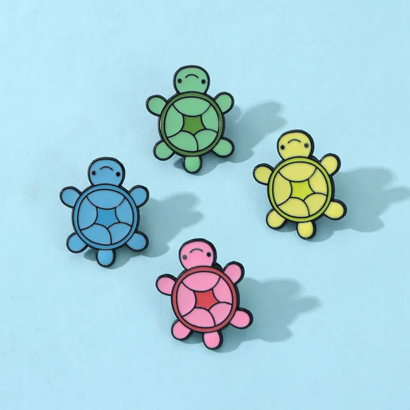 Unisex Cute Cartoon Turtle Brooch Alloy Badge Pin For Daily Commute DIY Clothes Bags Shoes Hat Scarf T-shirt Jeans Accessory
