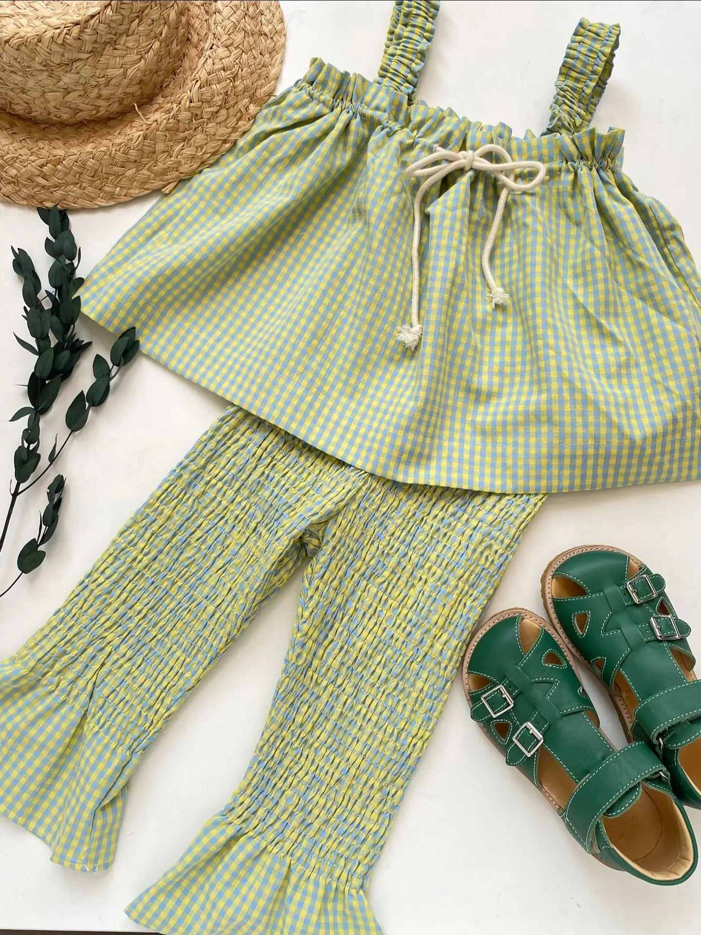 

Jenny&Dave Checkered Nine Split Pants Green Mango Girl - Refreshing Borderless Girl French Easy Cotton Checkered Sling+Pants Gir